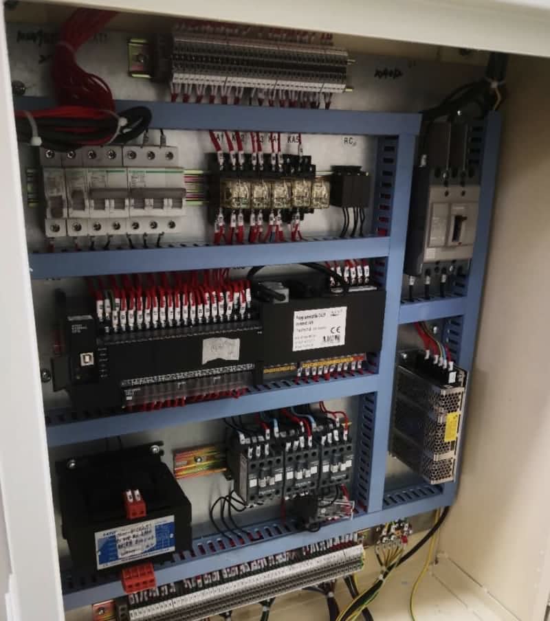 ตู้กดแบบปรับได้