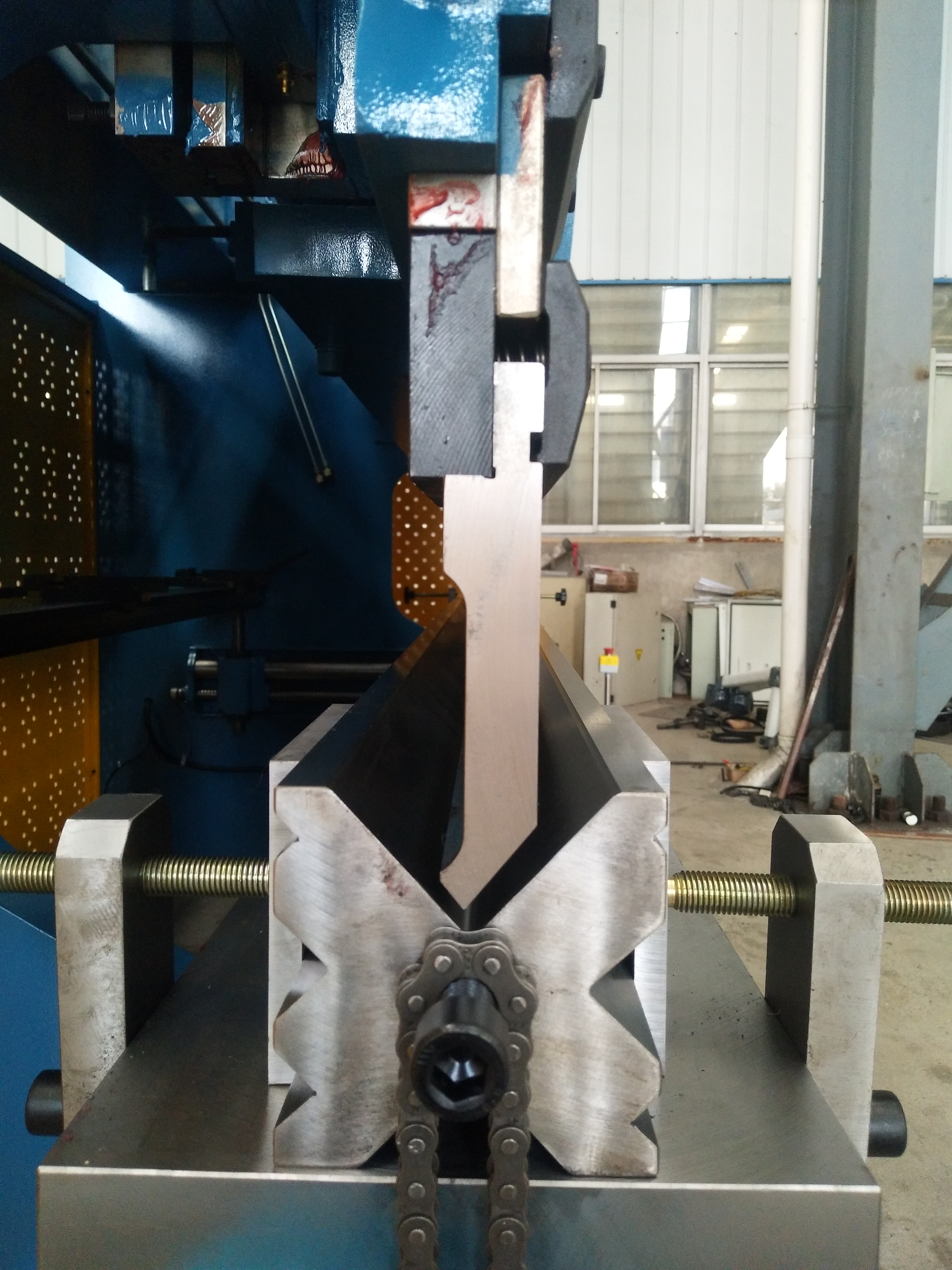 กดเบรกหมัดและตาย