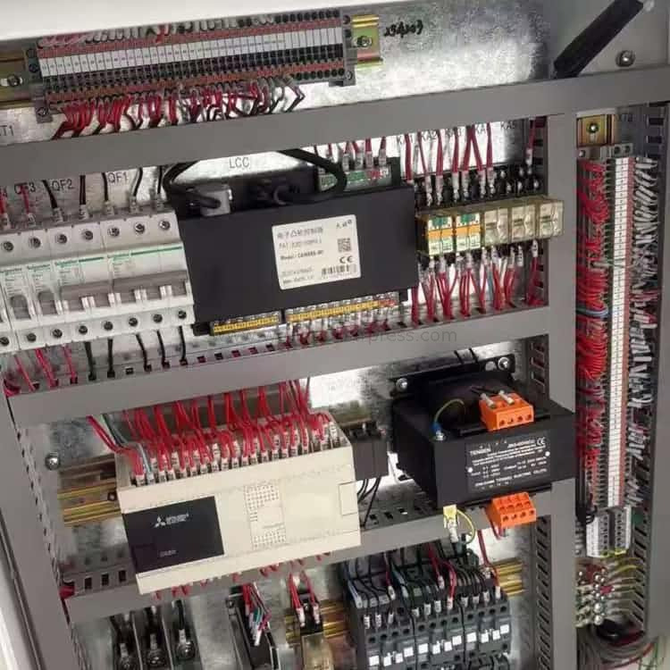 JH21-63L ความยาวจังหวะการกดที่ปรับได้พร้อมความจุ 63TON